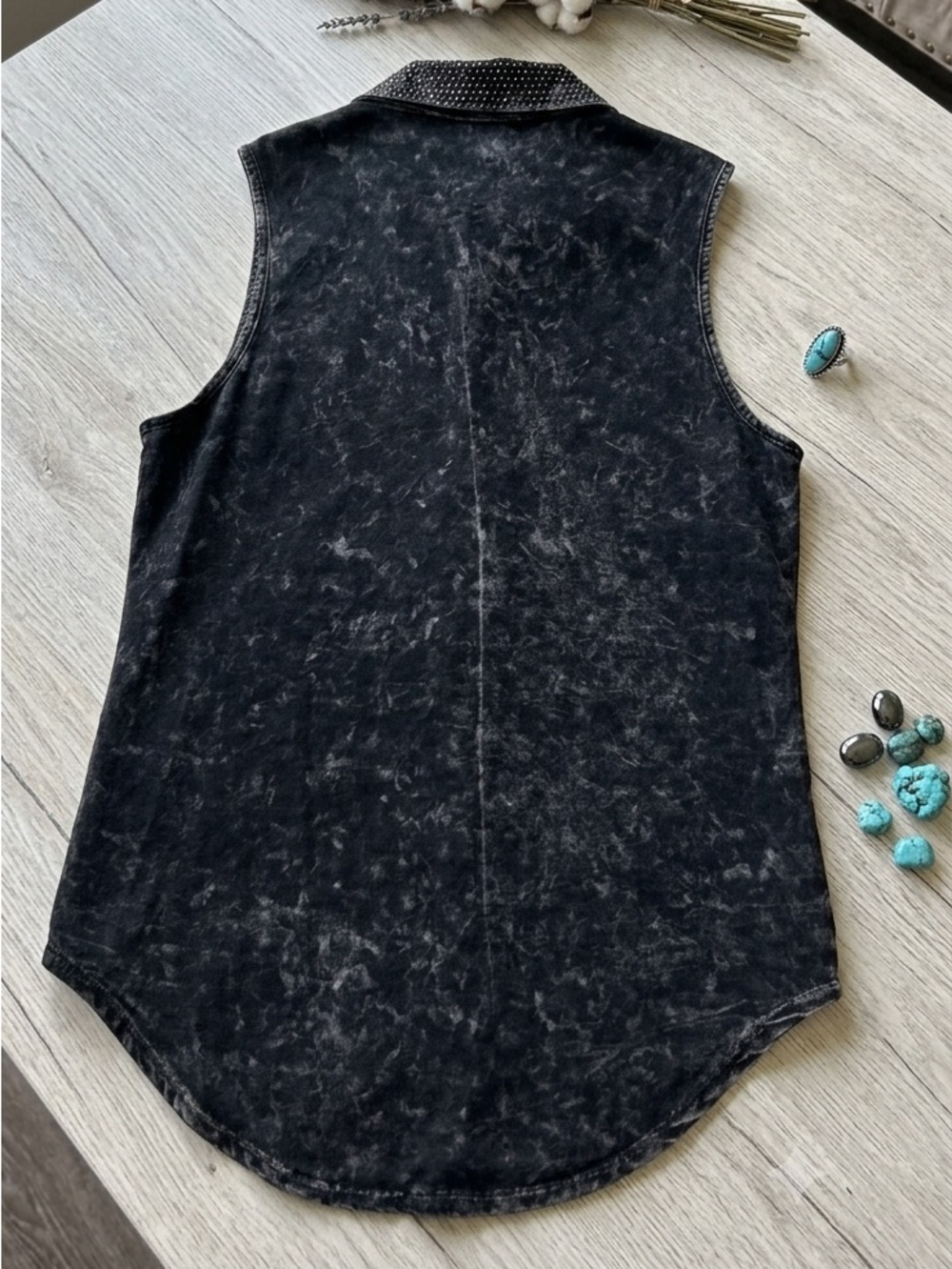 Vocal Black Mineral-Wash Sleeveless Studded Button-Down Shirt - Biker Apparel - Picture 4 of 8